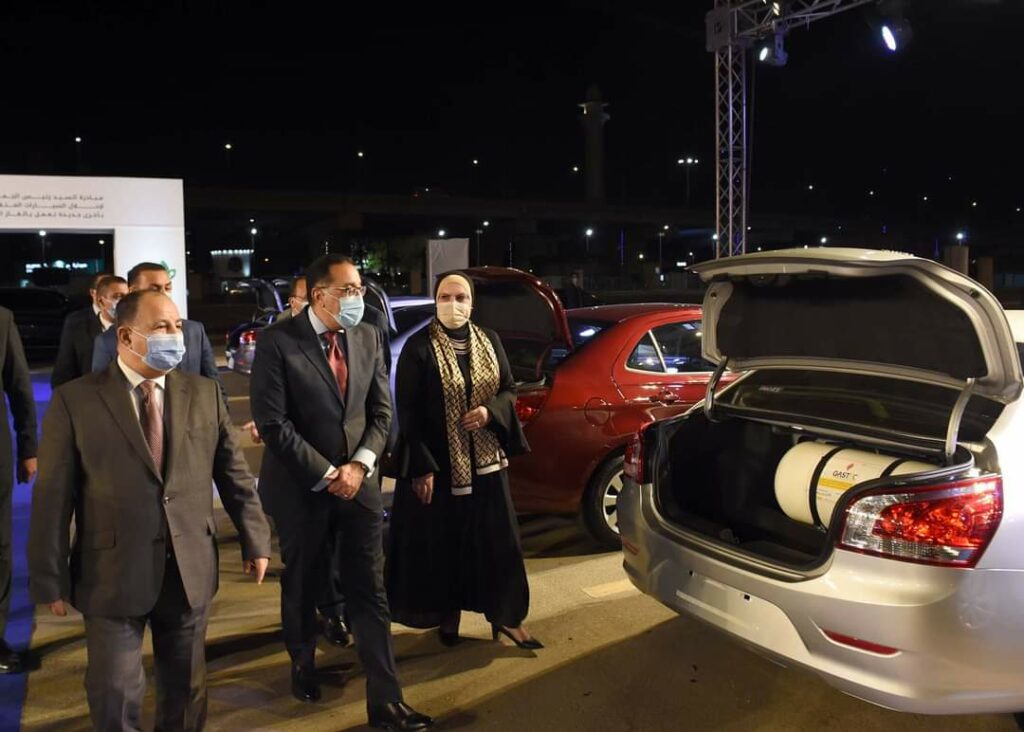 سيارات الإحلال عدم رضا الحكومة المصرية عن ضعف معدل تسليم سيارات الإحلال